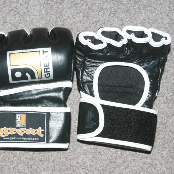 black mma gloves